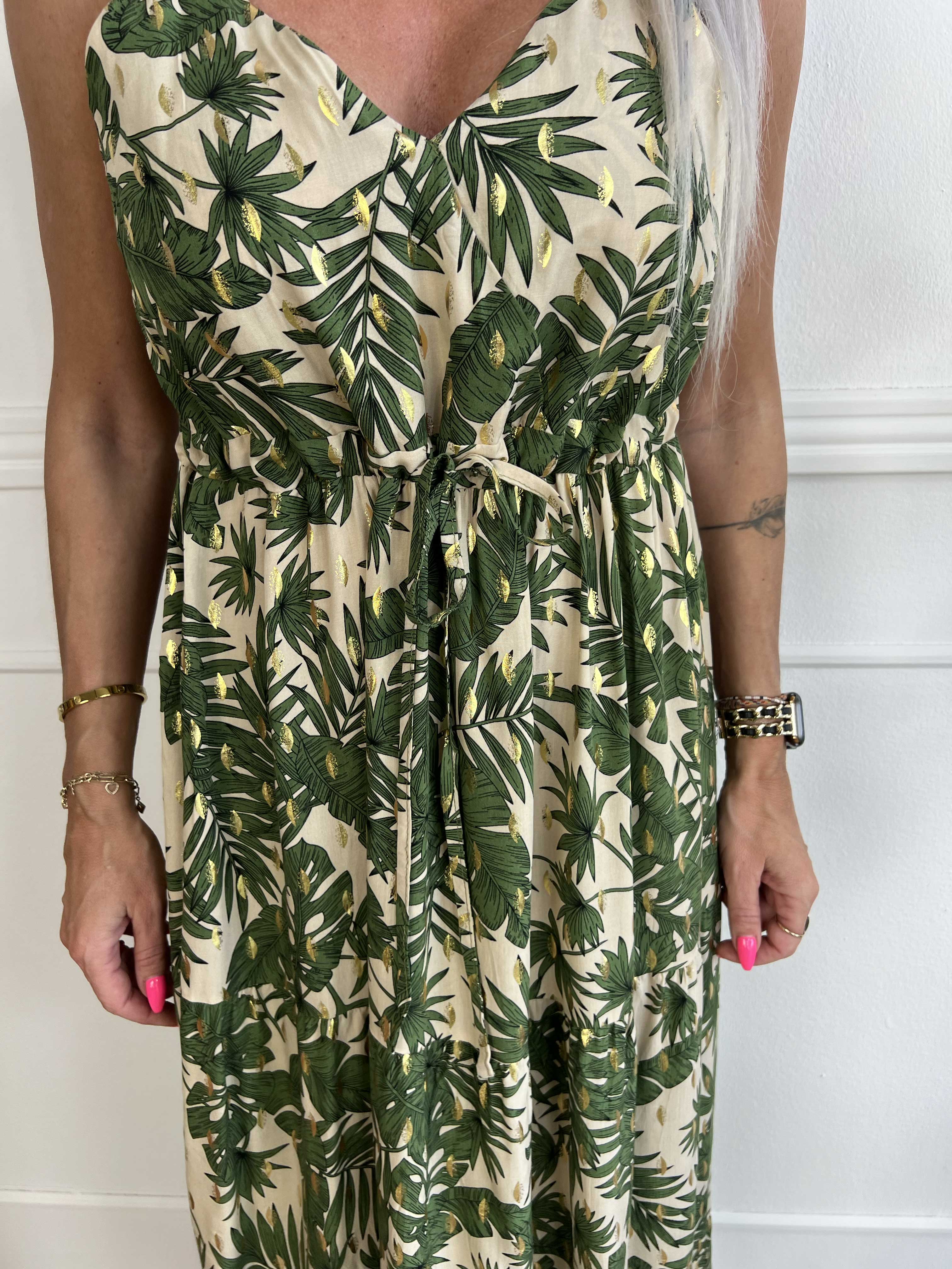 Lucie Palm - Klänning i viskos med palmtryck och v-ringning